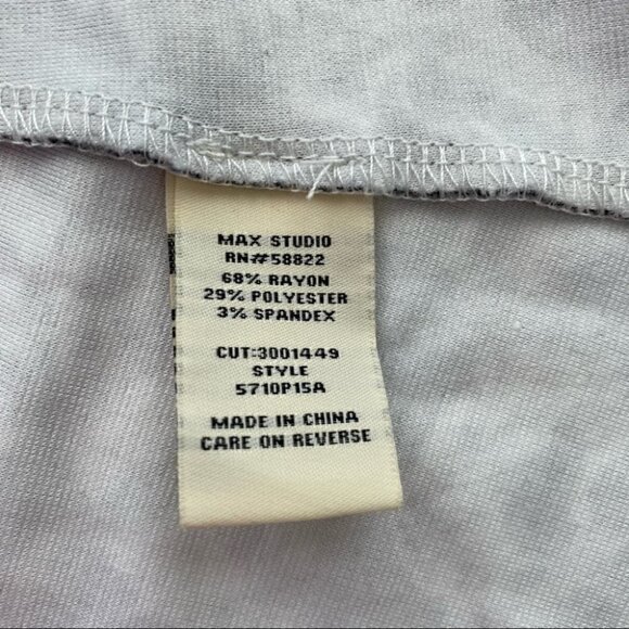 Max Studio a-line mini skirt with an elastic waistband in a stretchy jersey knit - Picture 6 of 7